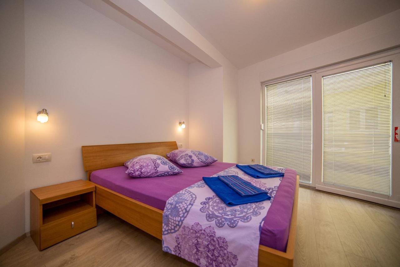 Seaside Apartment Lucie Lokva Rogoznica Buitenkant foto